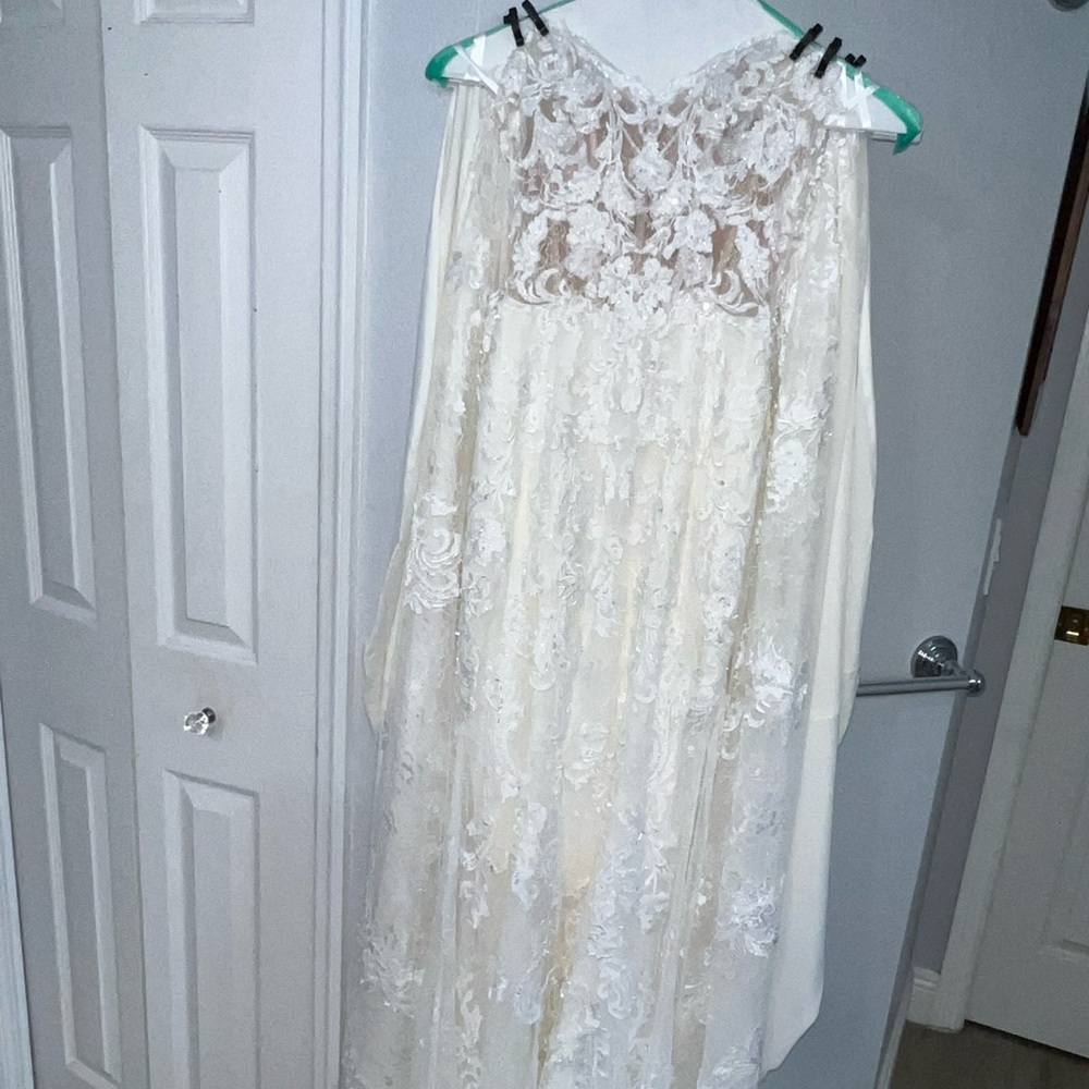 Wedding Dress - Picture 6 of 6